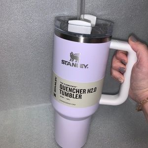 Target Exclusive Two-Tone Wisteria 40 oz. Stanley Quencher H2.0 FlowState